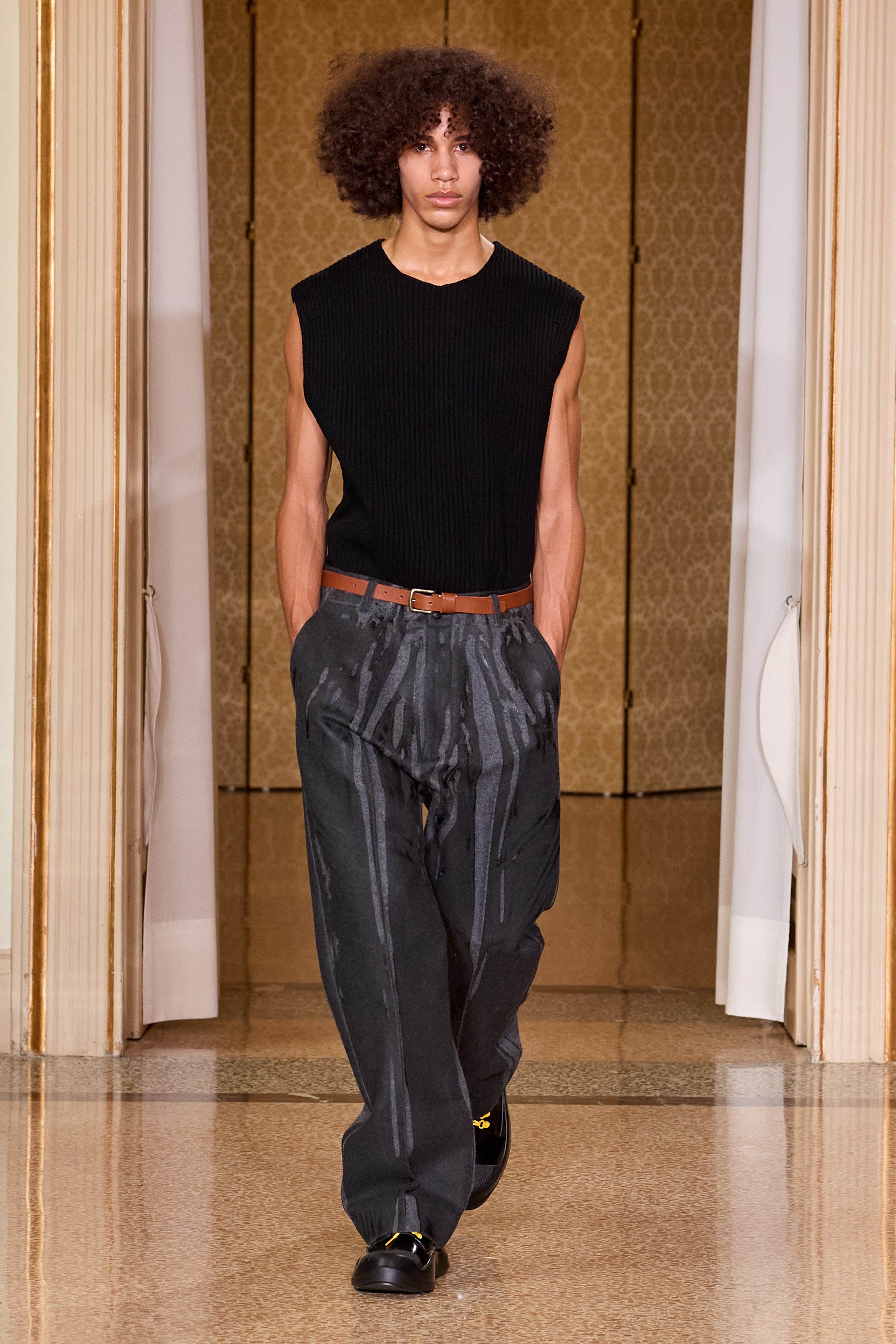 Colori inaspettati, nuove silhouette e molto altro alla Milano Fashion Week