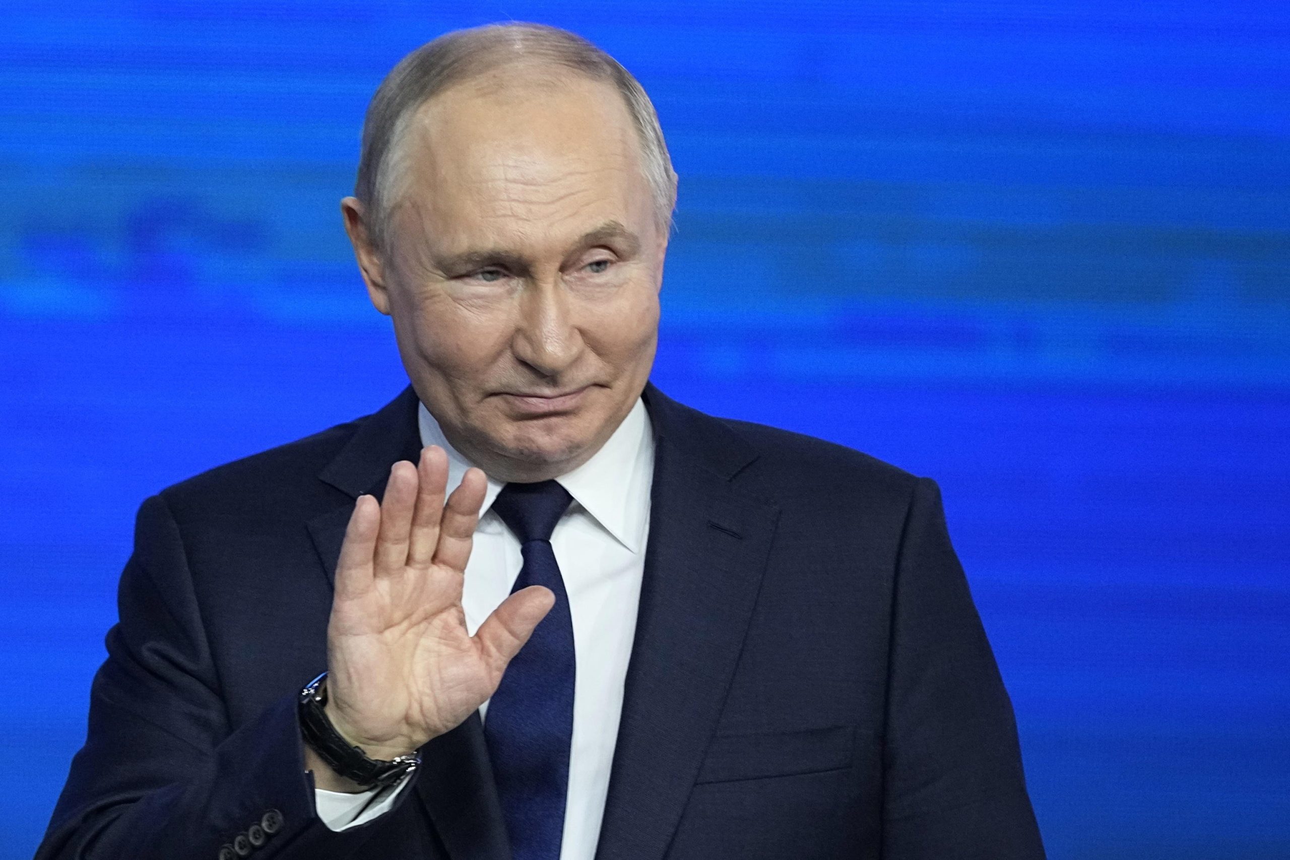 Macché sanzioni: siamo in affari con Putin Macché sanzioni: siamo in affari con Putin