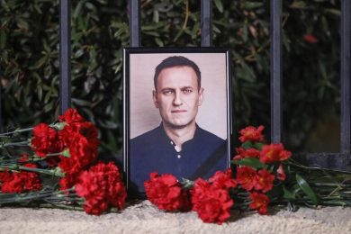 Navalny: giallo sulla morte. Il corpo non sarebbe in obitorio