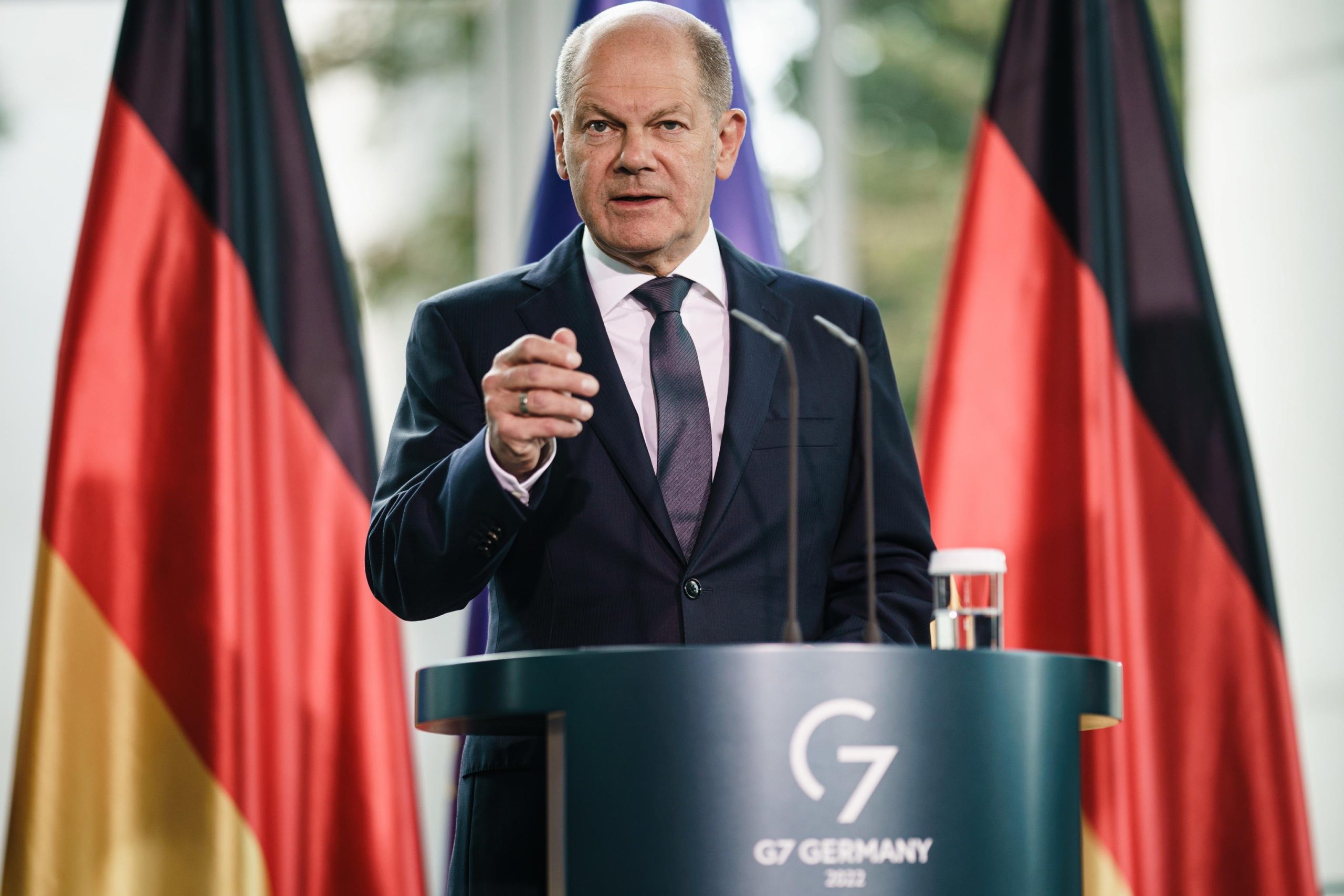 «Nein» al reddito  di cittadinanza. Anche la Germania ci ripensa