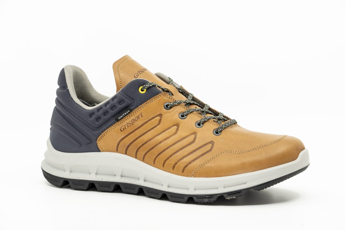 Galleria foto 'Grisport lancia la nuova sneaker “ibrida”' - foto 3