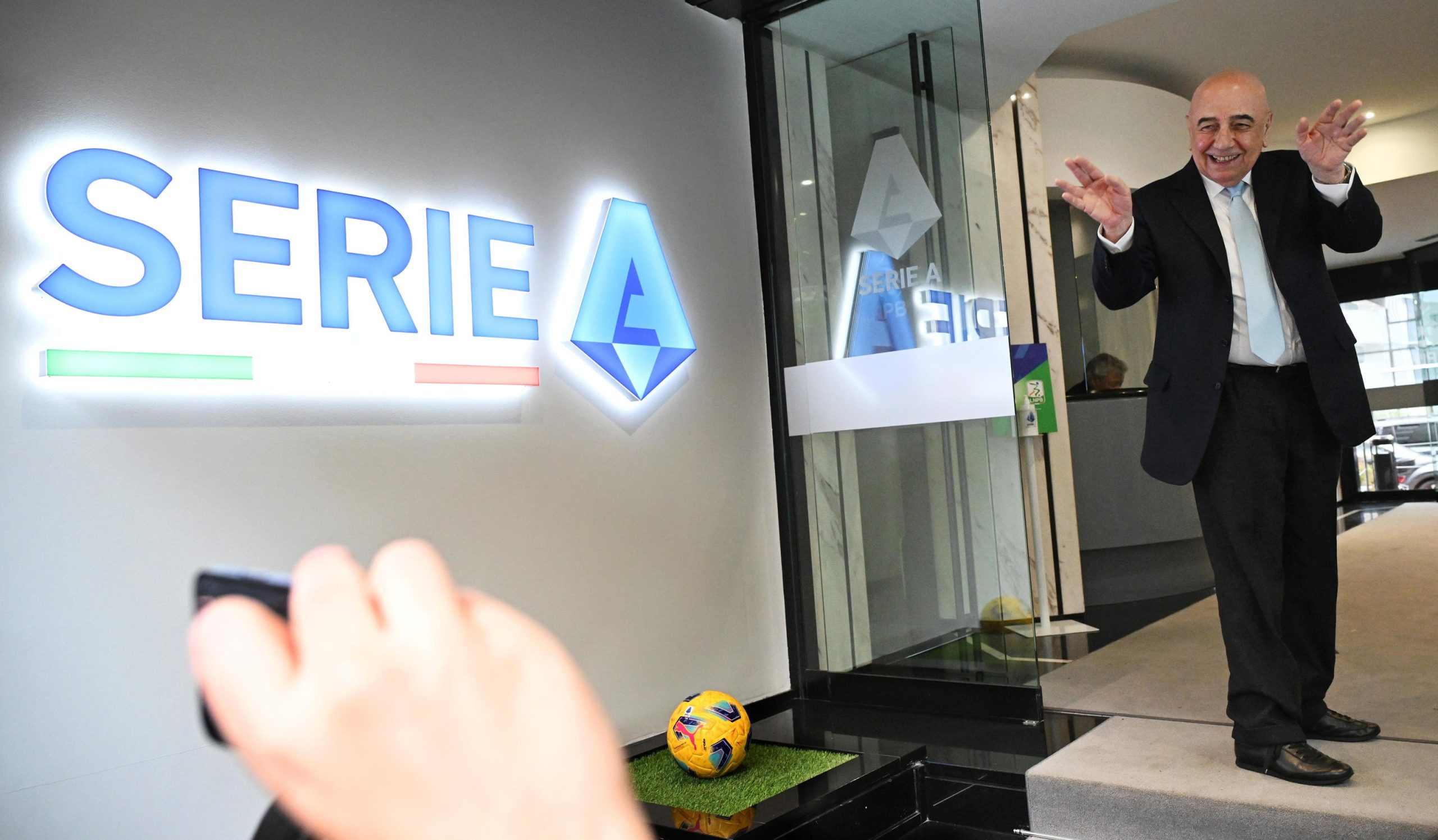 Tutti contro tutti: sulla riforma della Serie A il calcio italiano si spacca