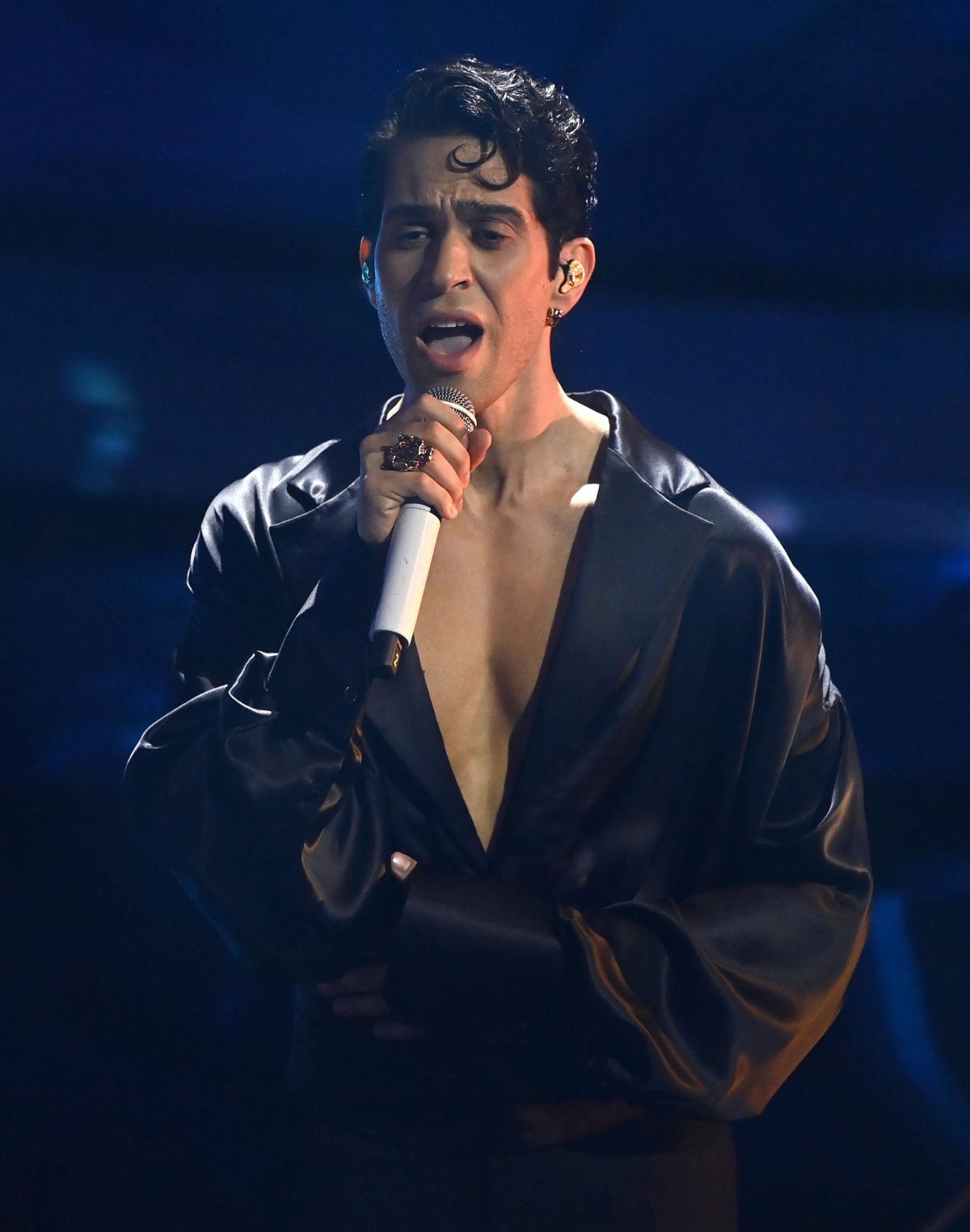 Galleria foto 'Tutti i look di Sanremo 2024' - foto 72