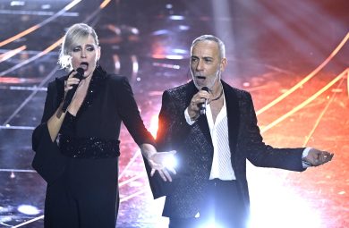 Sanremo 2024: Geolier trionfa su Angelina Mango e Annalisa tra i fischi dell’Ariston