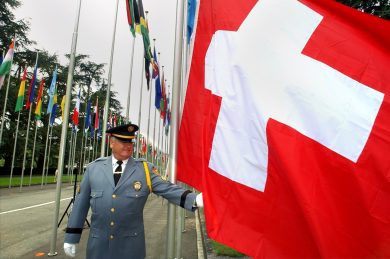 Svizzera, prende in ostaggio 15 persone su un treno: ucciso