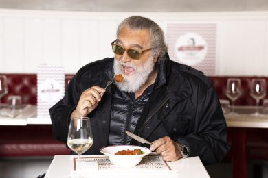 Abatantuono: «La mia vita in un piatto di polpette»