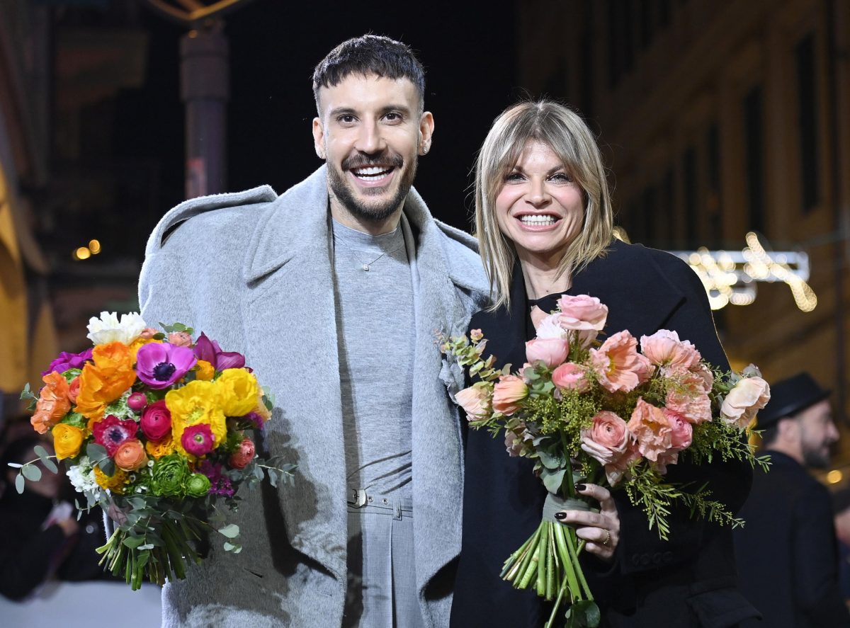 Galleria foto 'I primi look di Sanremo 2024 sfoggiati sul Green Carpet' - foto 27