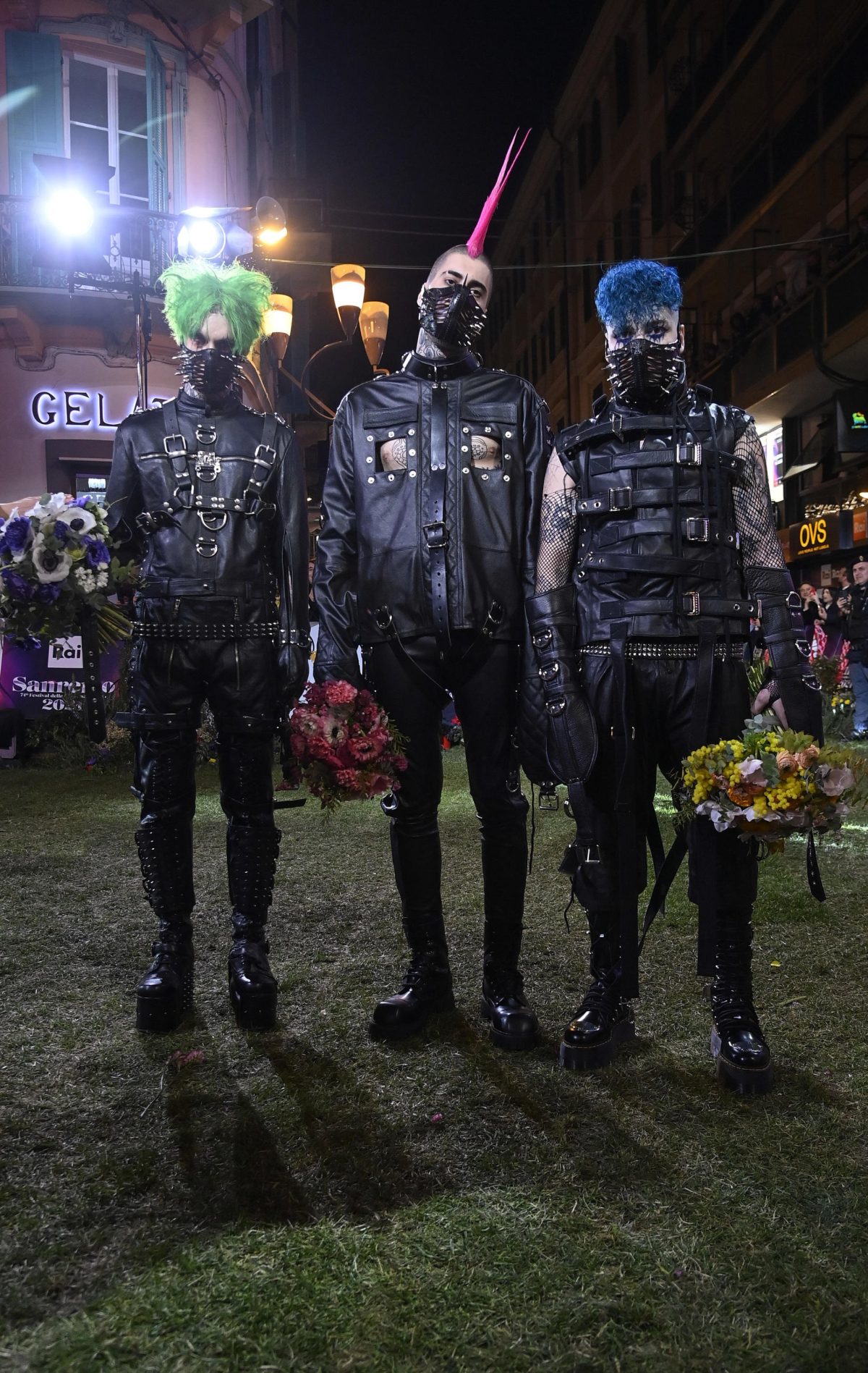 Galleria foto 'I primi look di Sanremo 2024 sfoggiati sul Green Carpet' - foto 13