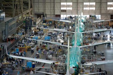 La lezione di Boeing che licenzia i vertici dopo i guai e gli errori