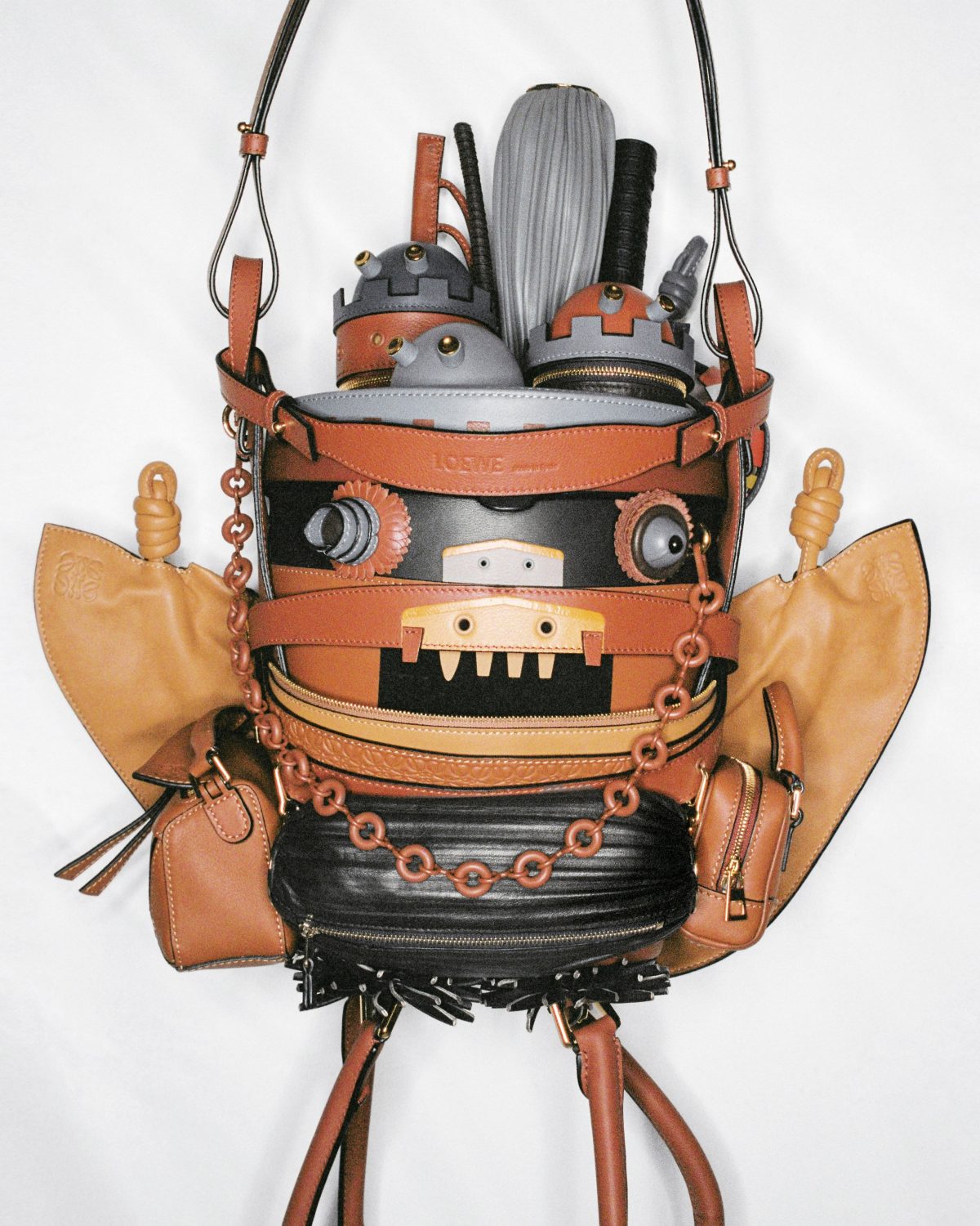 Galleria foto 'Crafted World: la mostra di Loewe apre a Shanghai' - foto 10