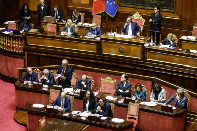 Il Senato boccia l’emendamento della Lega sul terzo mandato