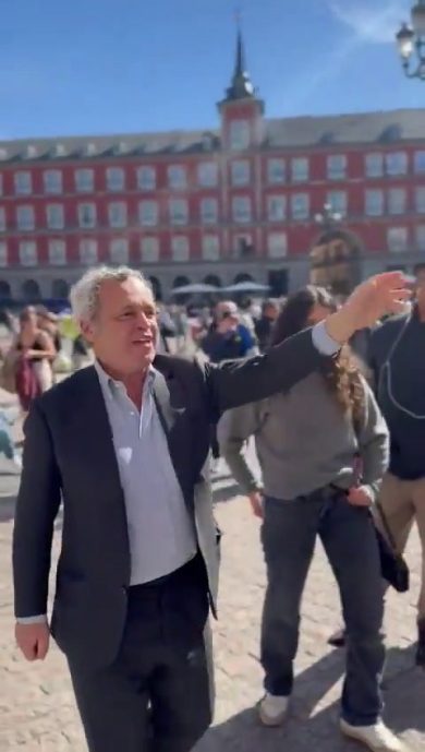 Mentana a Madrid ed i cori dei tifosi dell’Inter | video