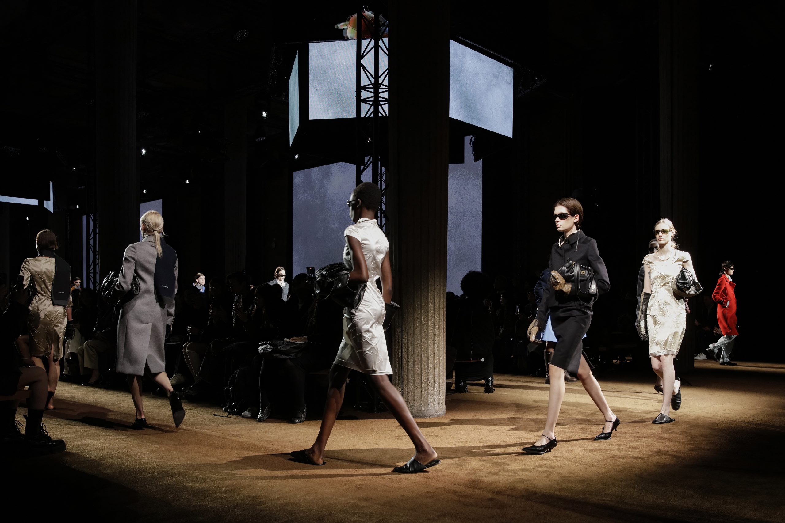 Paris Fashion Week: la petite bourgeoisie di Miu Miu