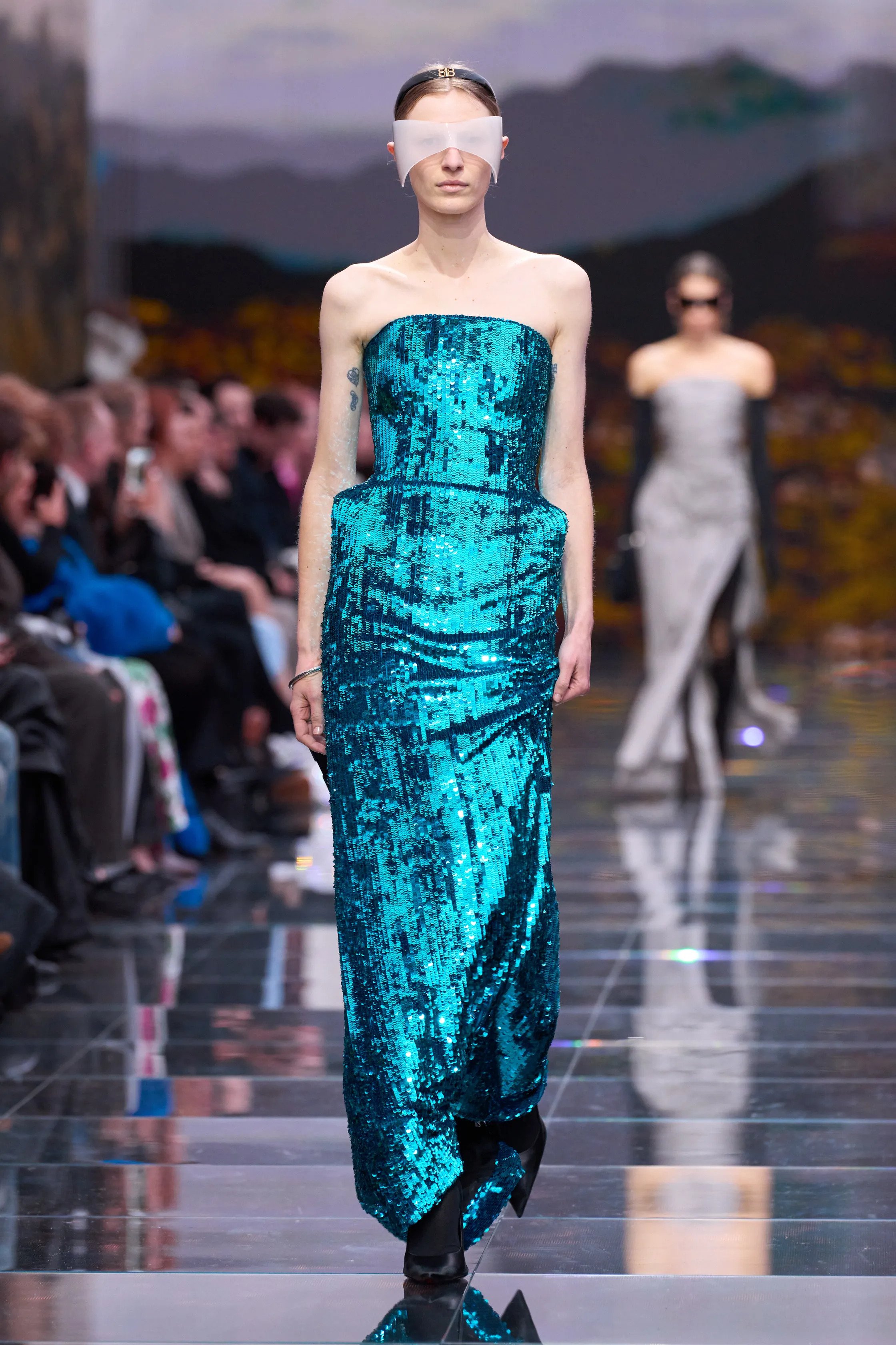 Paris Fashion Week: Balenciaga e la deriva della creatività