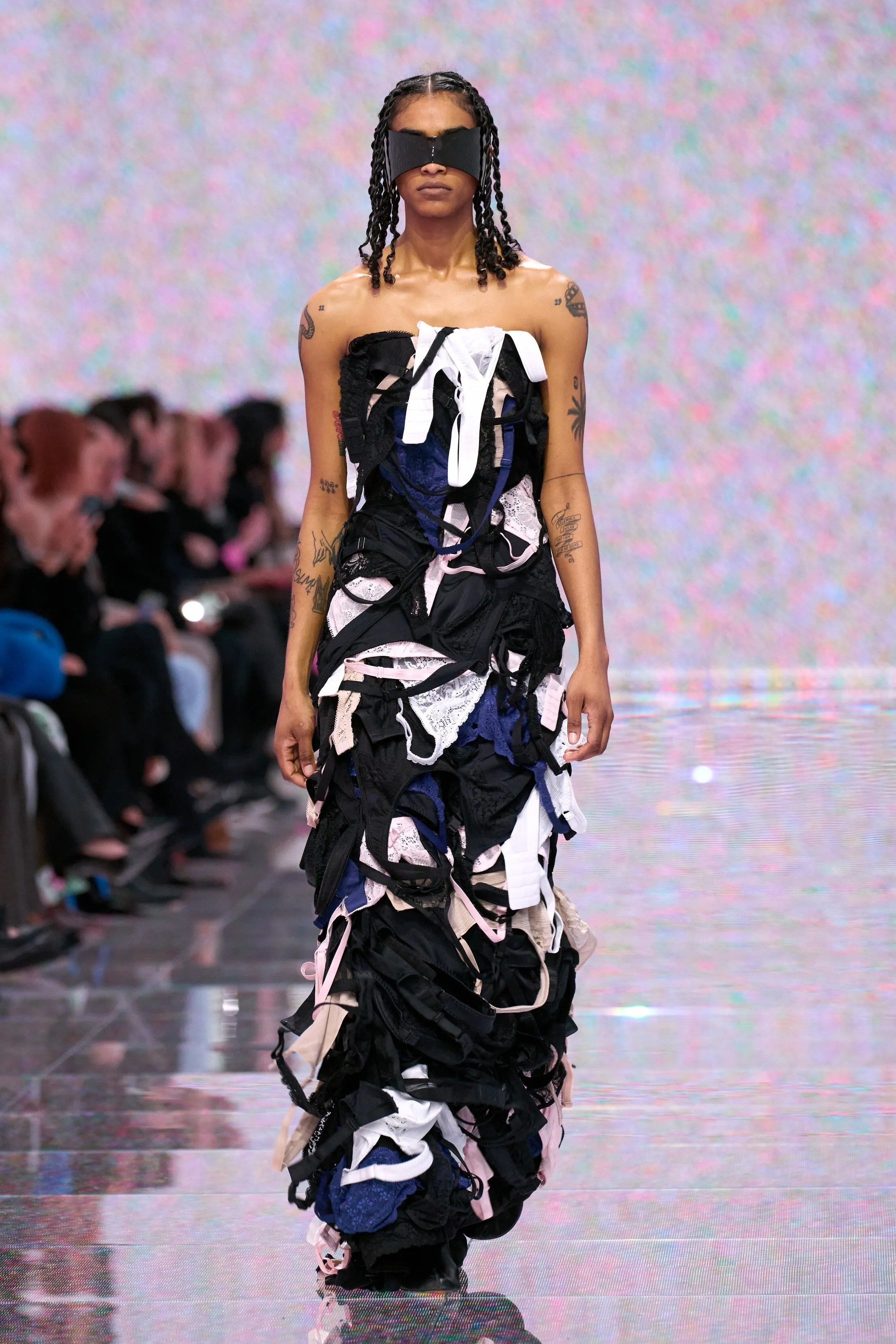 Paris Fashion Week: Balenciaga e la deriva della creatività