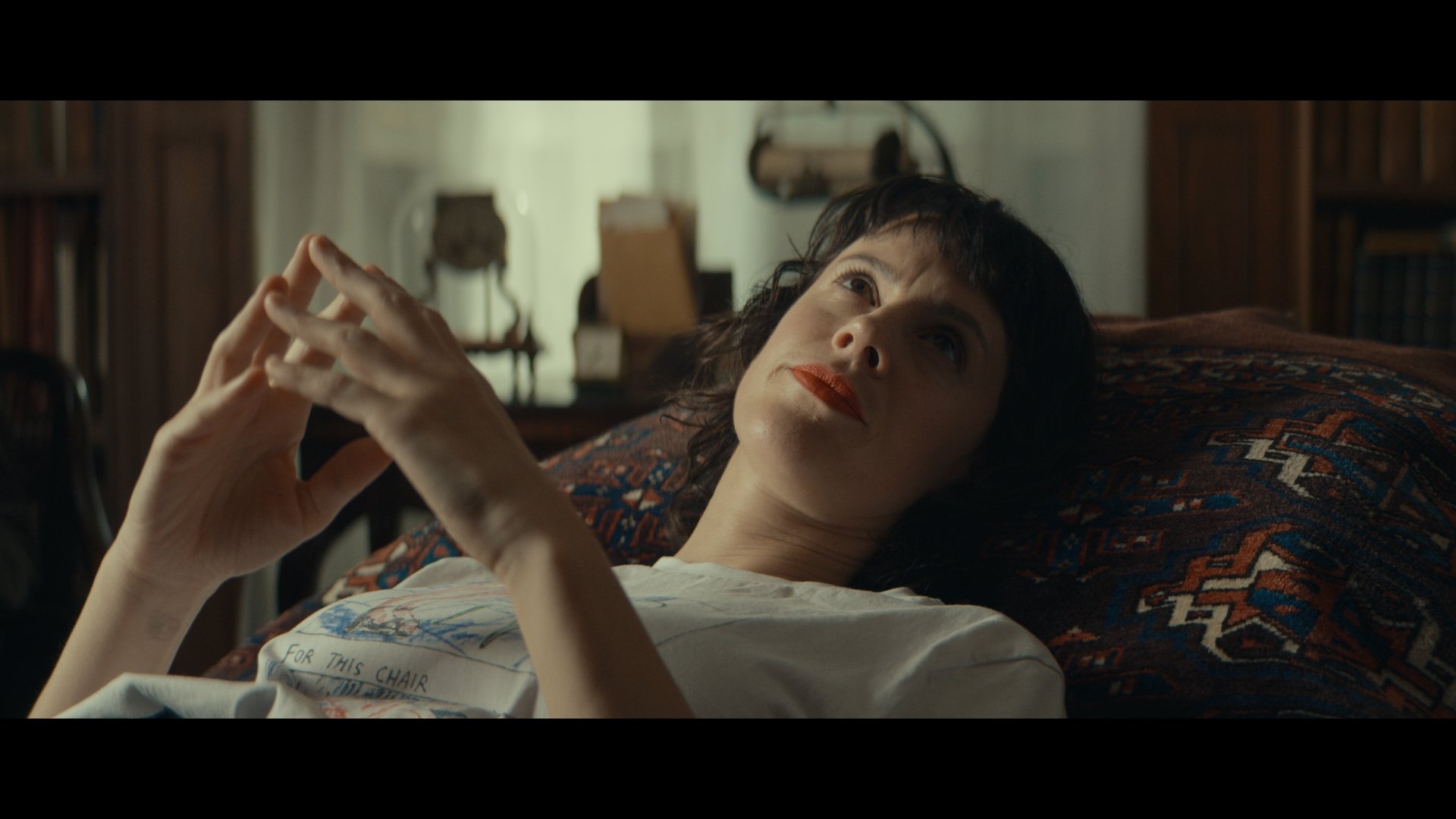 Su Prime Video arriva Antonia, la dramedy che sdogana l’endometriosi in tv