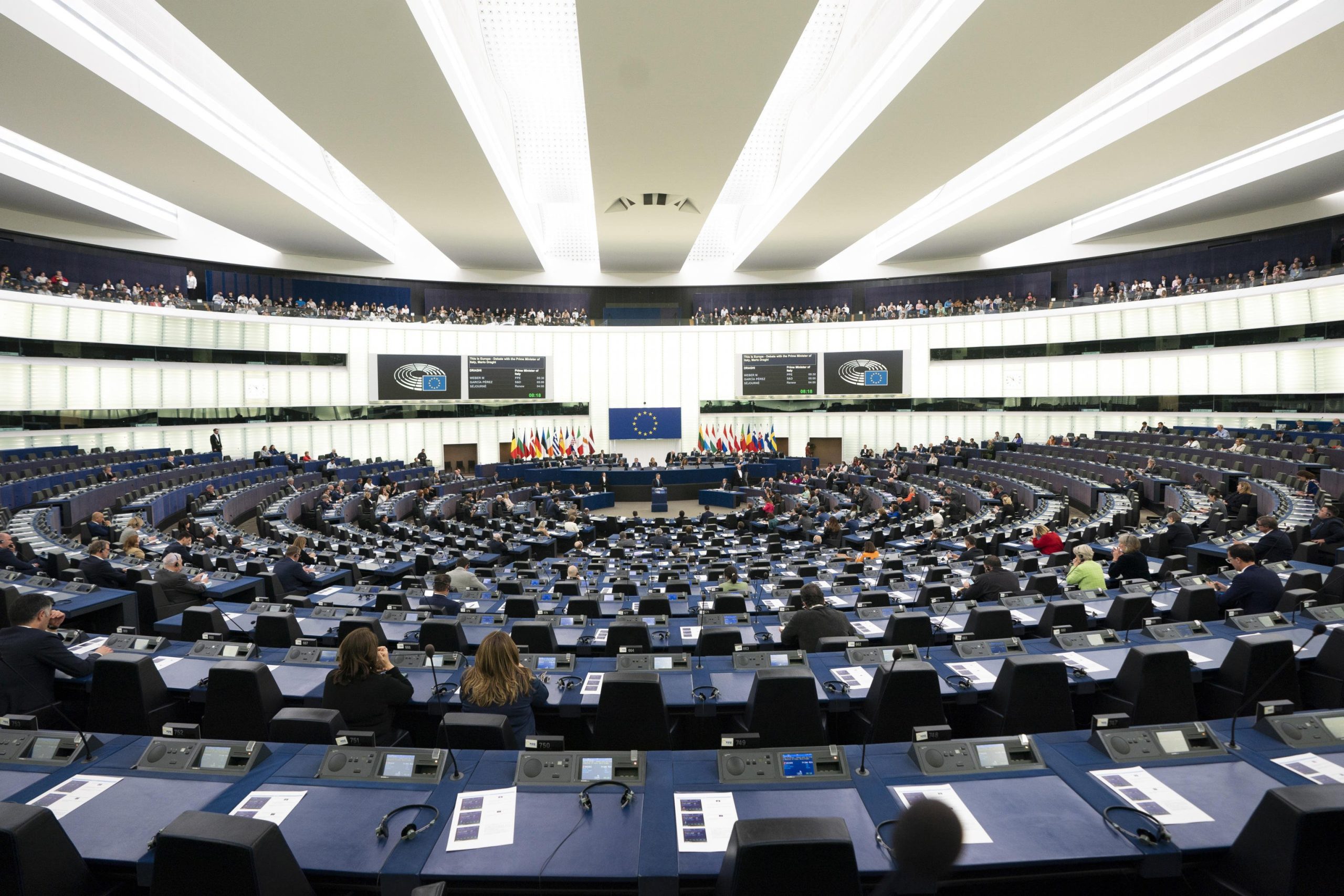 La legislatura dell’Europa si conclude con un diluvio di burocrazia