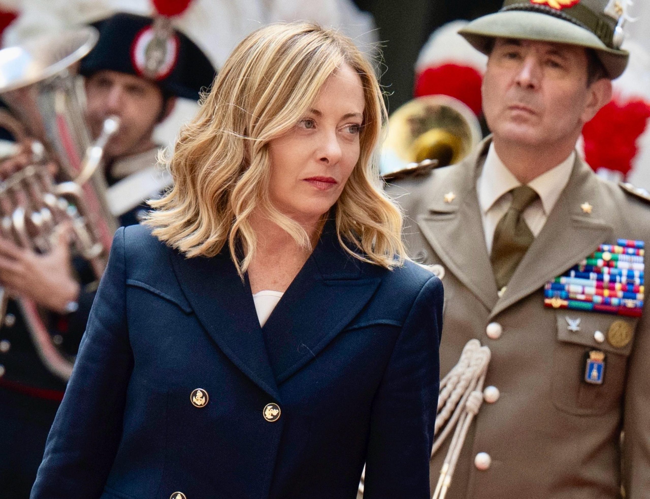 Giorgia Meloni annuncia sgravi fiscali per chi assume donne e giovani