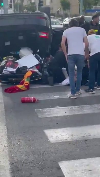 Israele; incidente stradale per il Ministro della Sicurezza | video