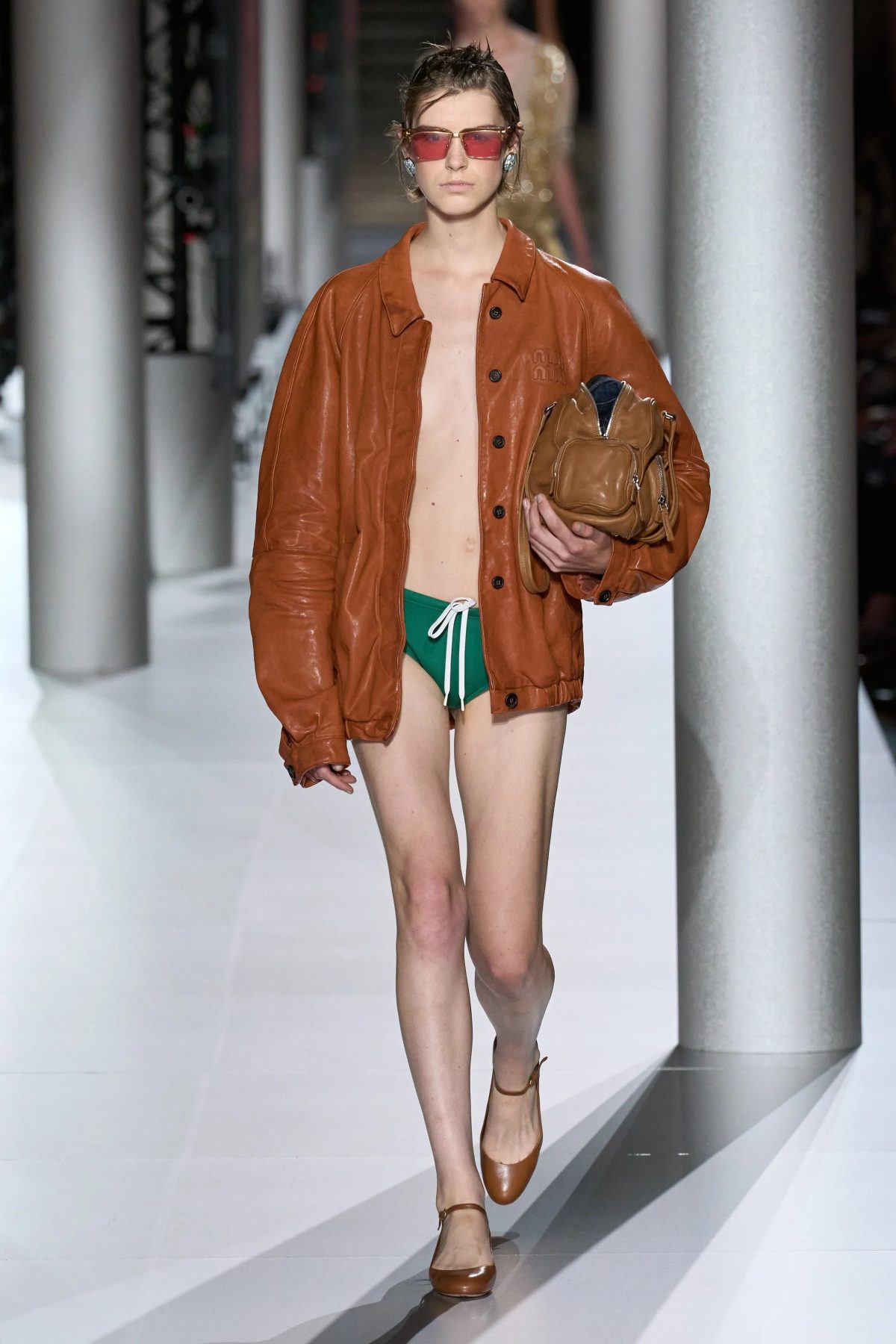 Galleria foto 'Il fascino intramontabile della giacca di pelle' - foto 5