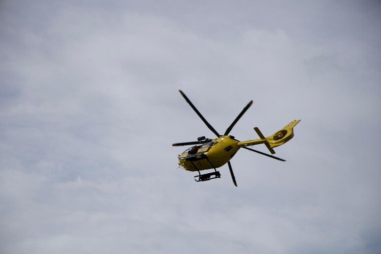 Valtellina: valanga travolge e uccide un escursionista Valtellina: valanga travolge e uccide un escursionista