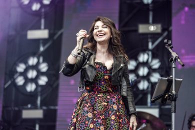 Se la «puffetta» Cristina D’Avena duetta con Rocco Siffredi, il «Grande puffo»