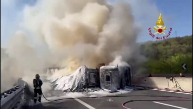 Tir a fuoco sulla A1 | video