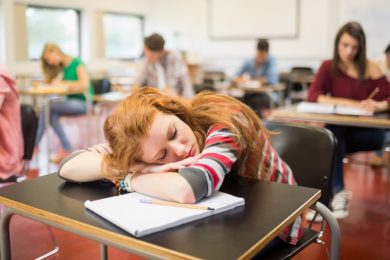 Scuola: il tempo è elastico nei diplomifici