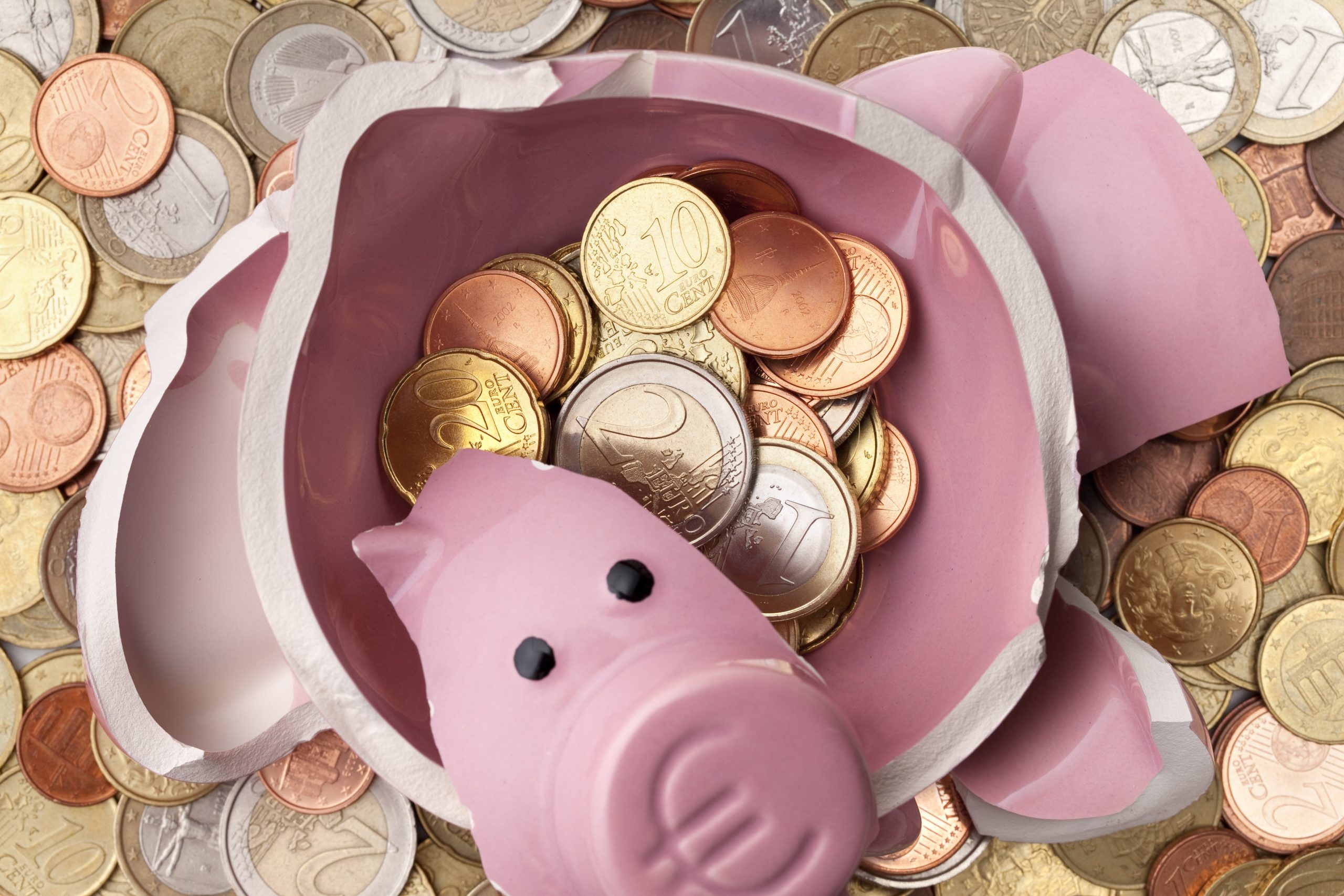 Gli italiani risparmiano di meno