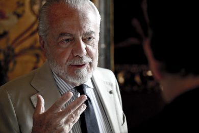 Caso Osimhen, De Laurentiis si difende come la Juventus