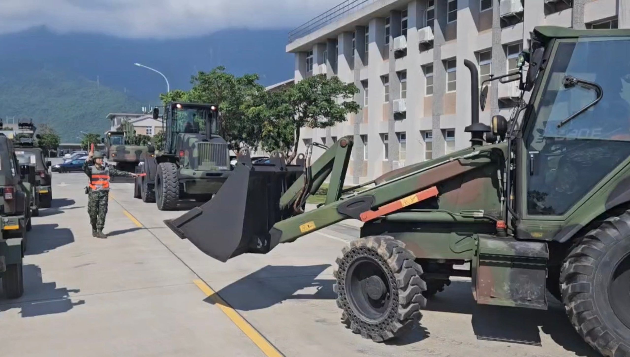 Il terremoto, un problema in più per l’esercito di Taiwan (con la testa sempre alla Cina)