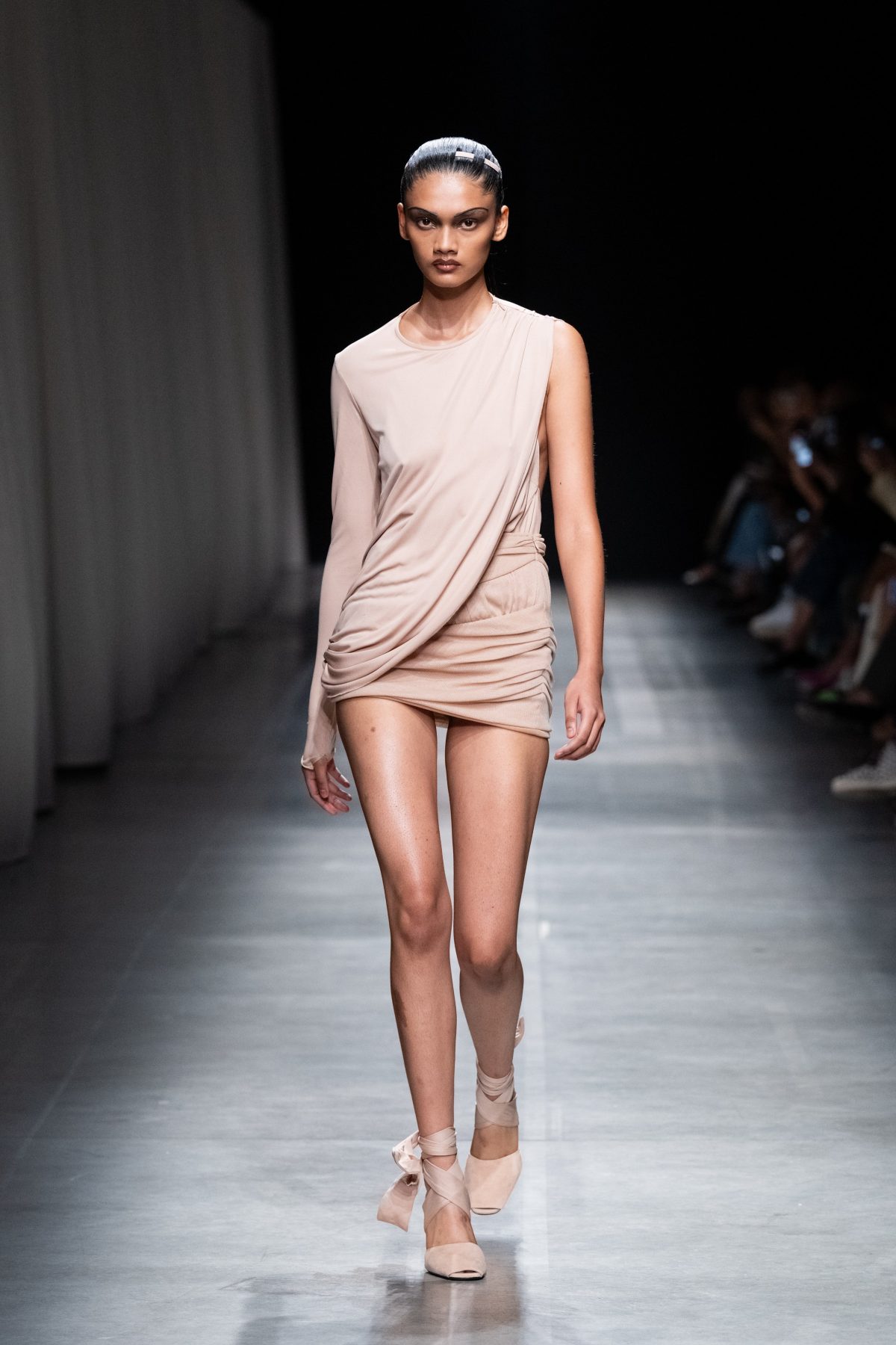 Galleria foto 'Mini mania: shorts e gonne must have del periodo' - foto 4