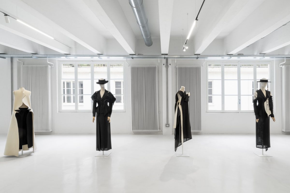 Galleria foto 'Yohji Yamamoto in mostra a Milano' - foto 7