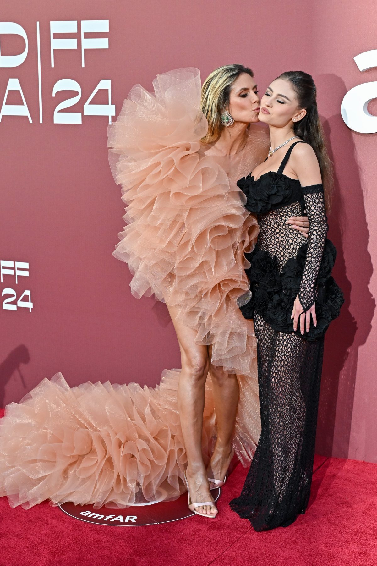 Galleria foto 'I look più belli dell’amfAR Gala Cannes' - foto 16