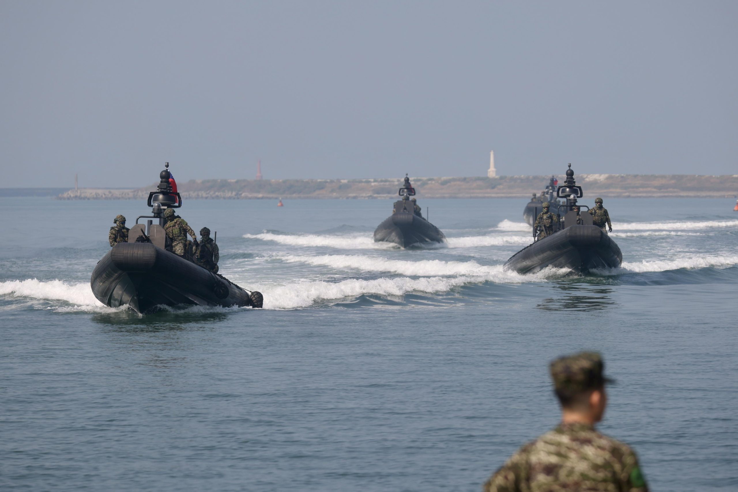 Crisi Cina-Taiwan, sempre più navi per “abituare la popolazione” alla guerra
