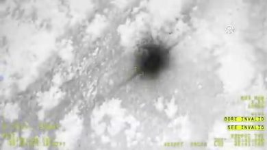 I resti dell’elicottero del presidente dell’Iran, Raisi | video