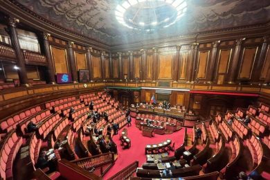 Senato approvato il decreto superbonus con voto di fiducia, forti critiche da Calenda e Renzi