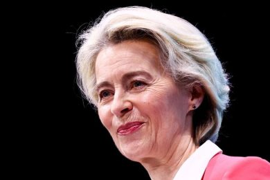 Von der Leyen: Fermare i bombardamenti per avviare i negoziati di Pace
