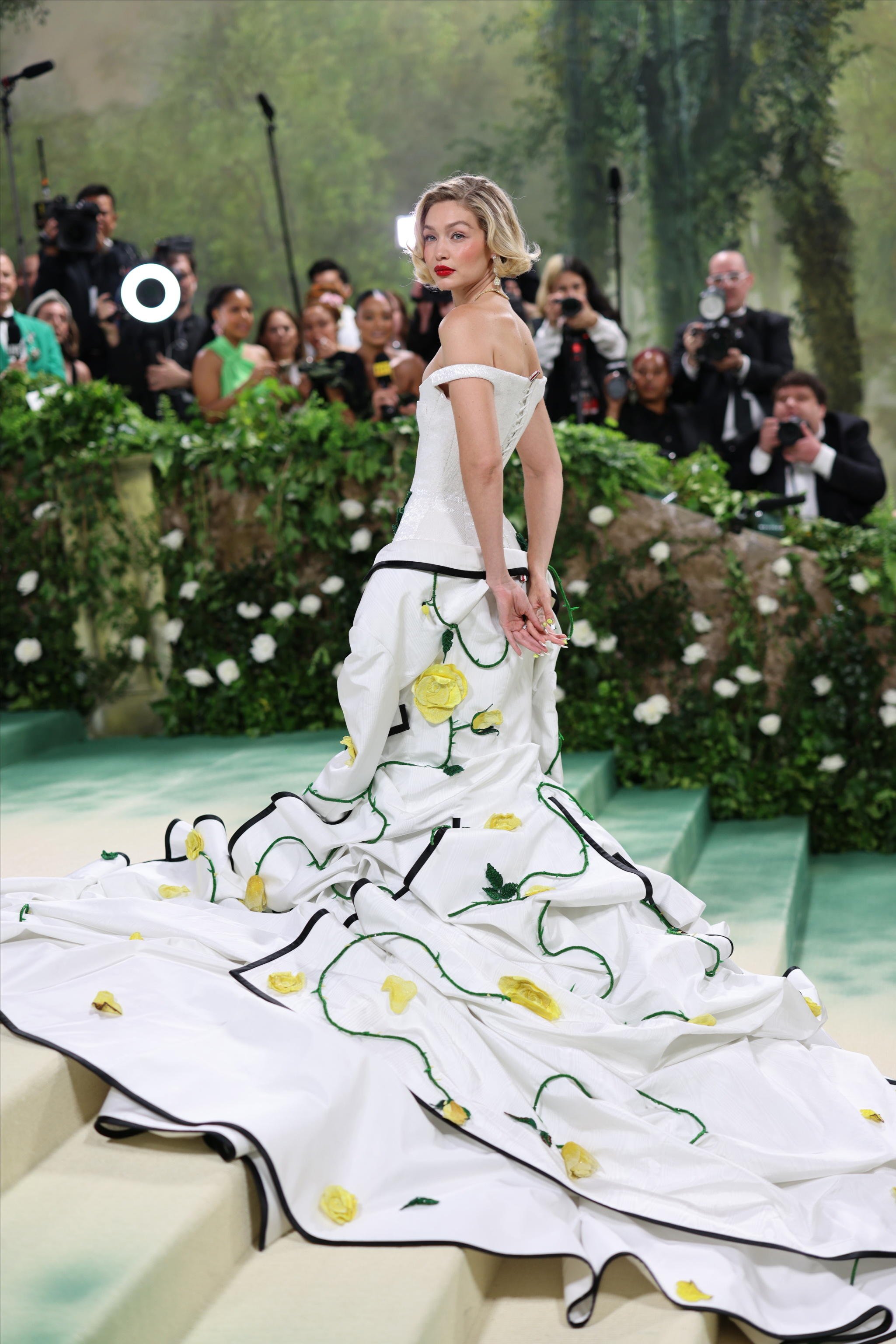 Tutti i look (mozzafiato) del Met Gala 2024