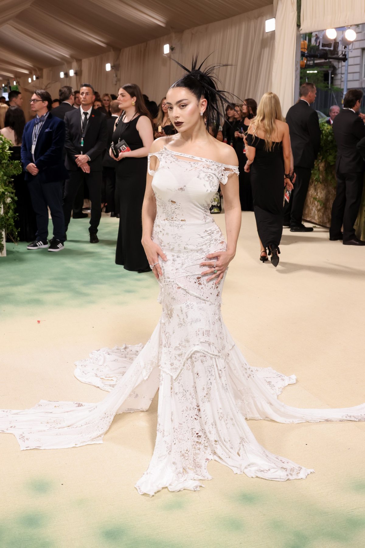 Galleria foto 'Tutti i look (mozzafiato) del Met Gala 2024' - foto 2