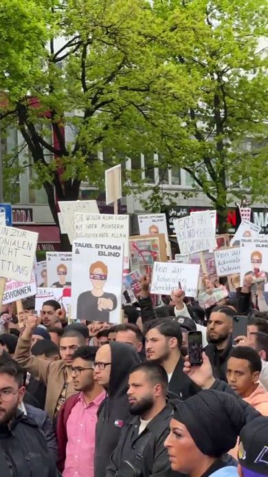 Amburgo: manifestazione di musulmani che chiedono il ritorno del Califfato | video