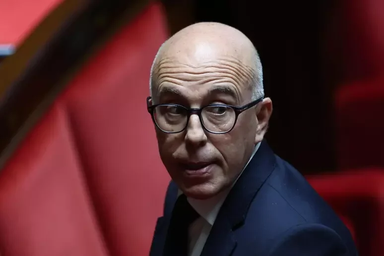 Ufficio politico Républicains espelle Eric Ciotti Ufficio politico Républicains espelle Eric Ciotti