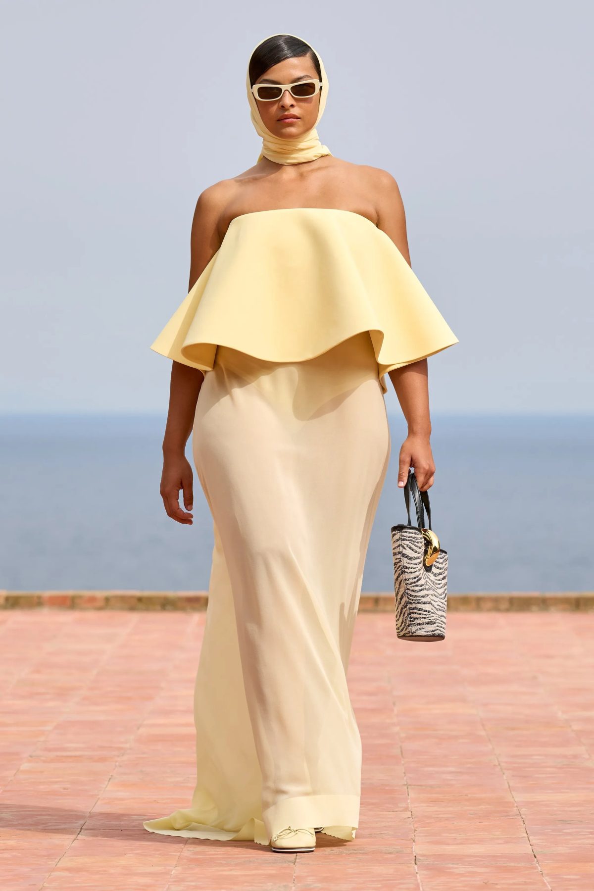 Galleria foto 'Jacquemus sfila a Capri e festeggia il suo 15º anniversario' - foto 9