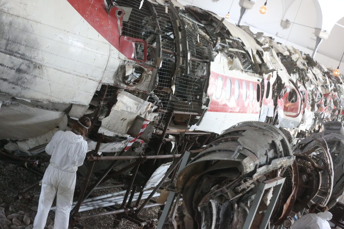 Galleria foto 'A 44 anni dalla strage di Ustica, abbiamo perso la speranza di trovare un colpevole' - foto 7