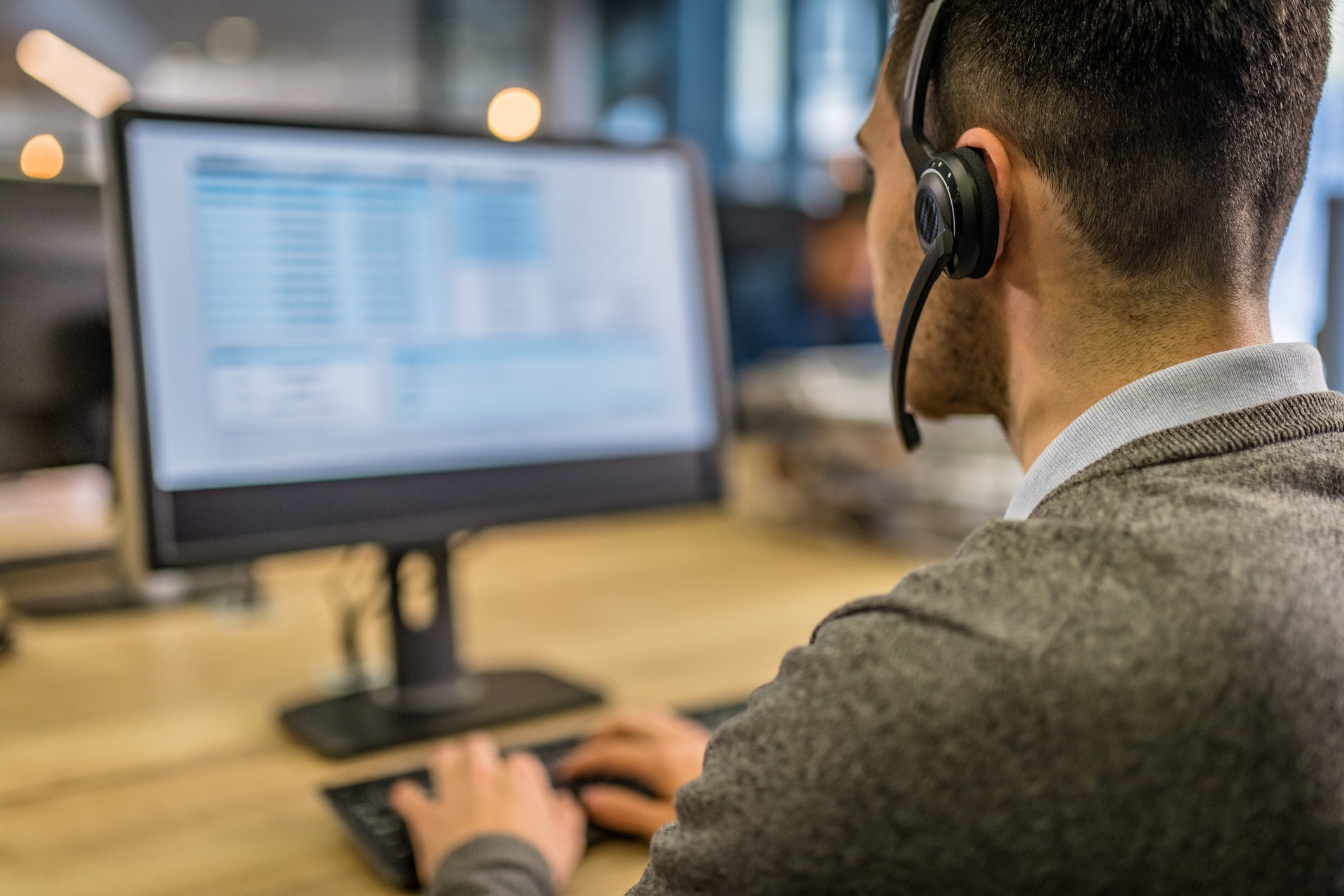 Contratti gas e luce, l’ultima truffa viaggia attraverso call center