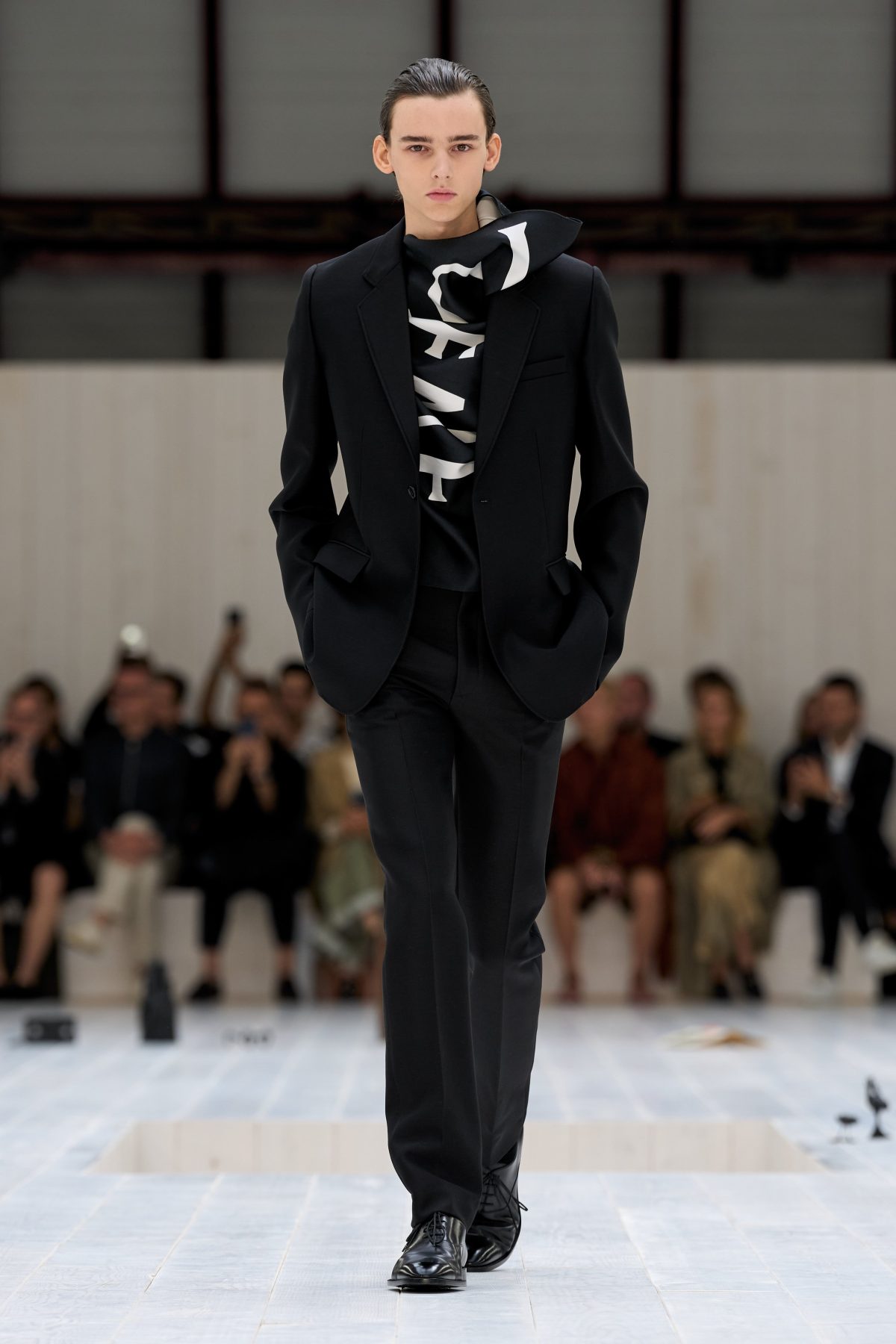 Galleria foto 'Il pragmatismo radicale di Loewe' - foto 9