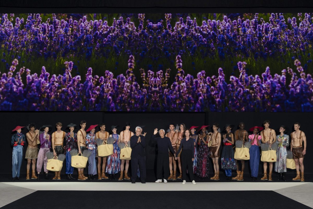 Galleria foto 'Emporio Armani si sbottona' - foto 1