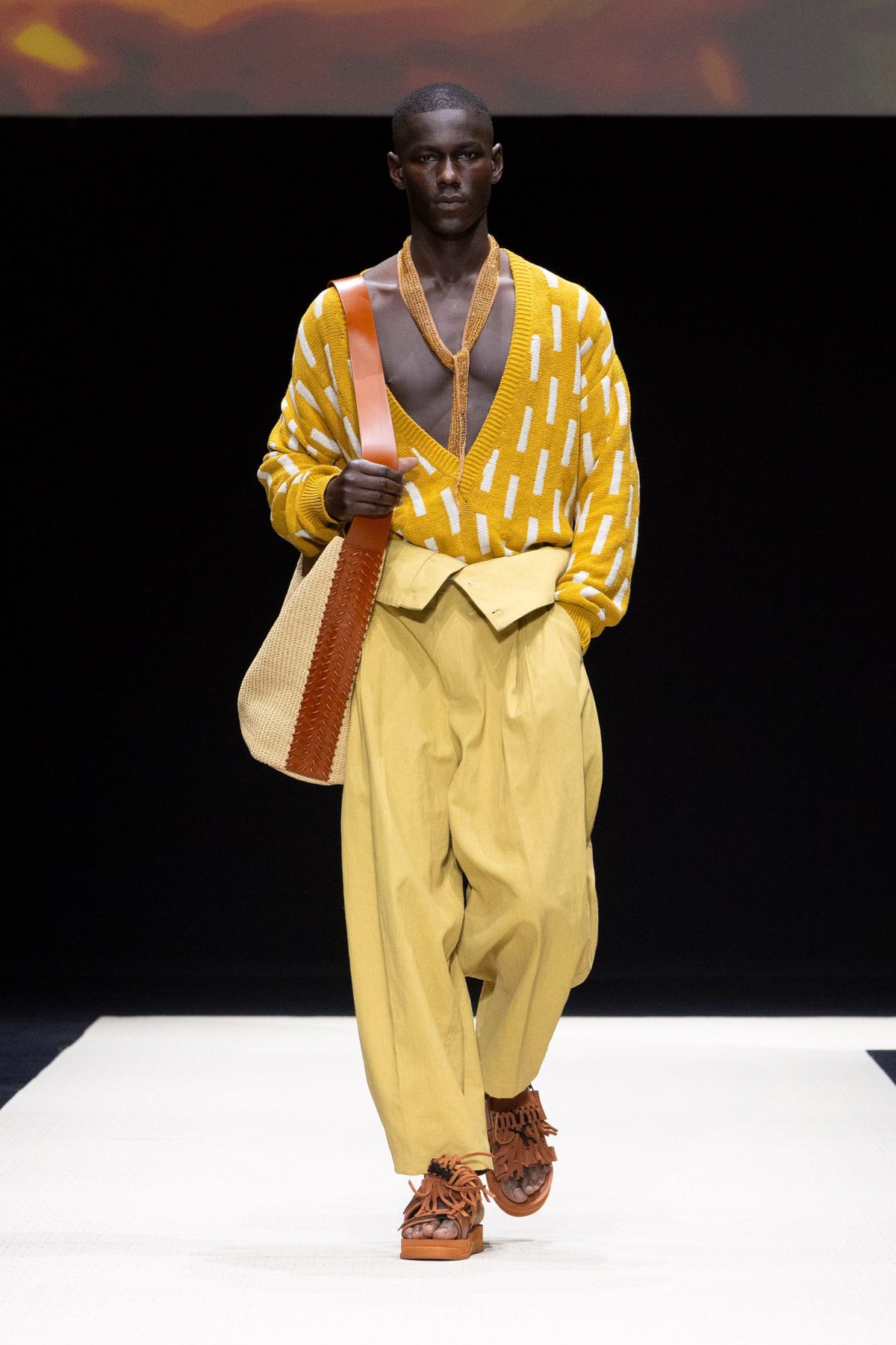 Galleria foto 'Emporio Armani si sbottona' - foto 7