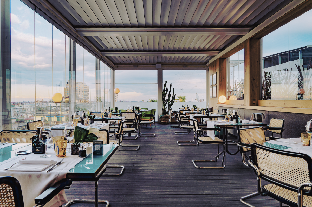 Galleria foto 'I migliori ristoranti per mangiare all’aperto a Milano' - foto 3