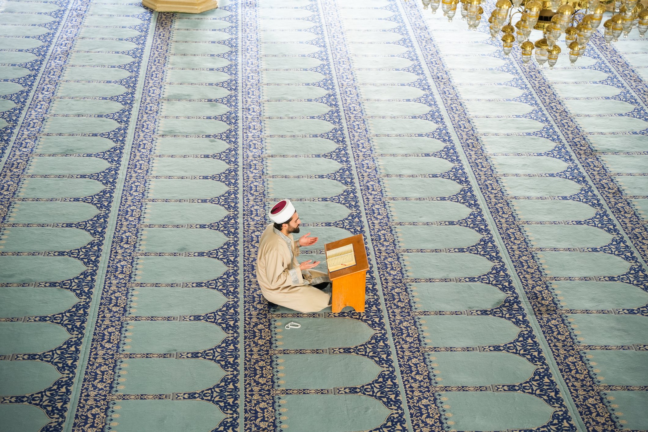 Se un imam detta legge agli italiani Se un imam detta legge agli italiani